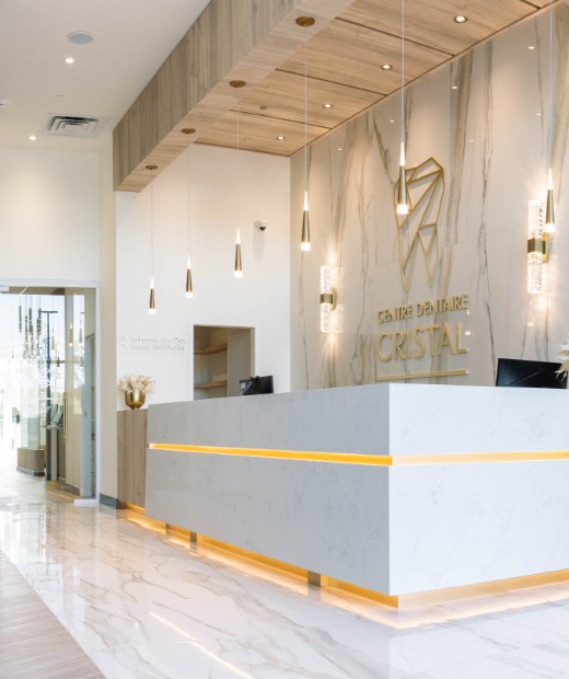 Centre dentaire Cristal dans la même bâtisse que les condos à louer à Montréal par le projet Voltige