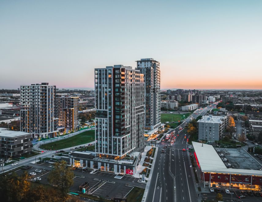Vue aérienne de la tour Aria à Montréal